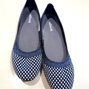 allbirds Navy and White Check Knit Breezer Flats sz9